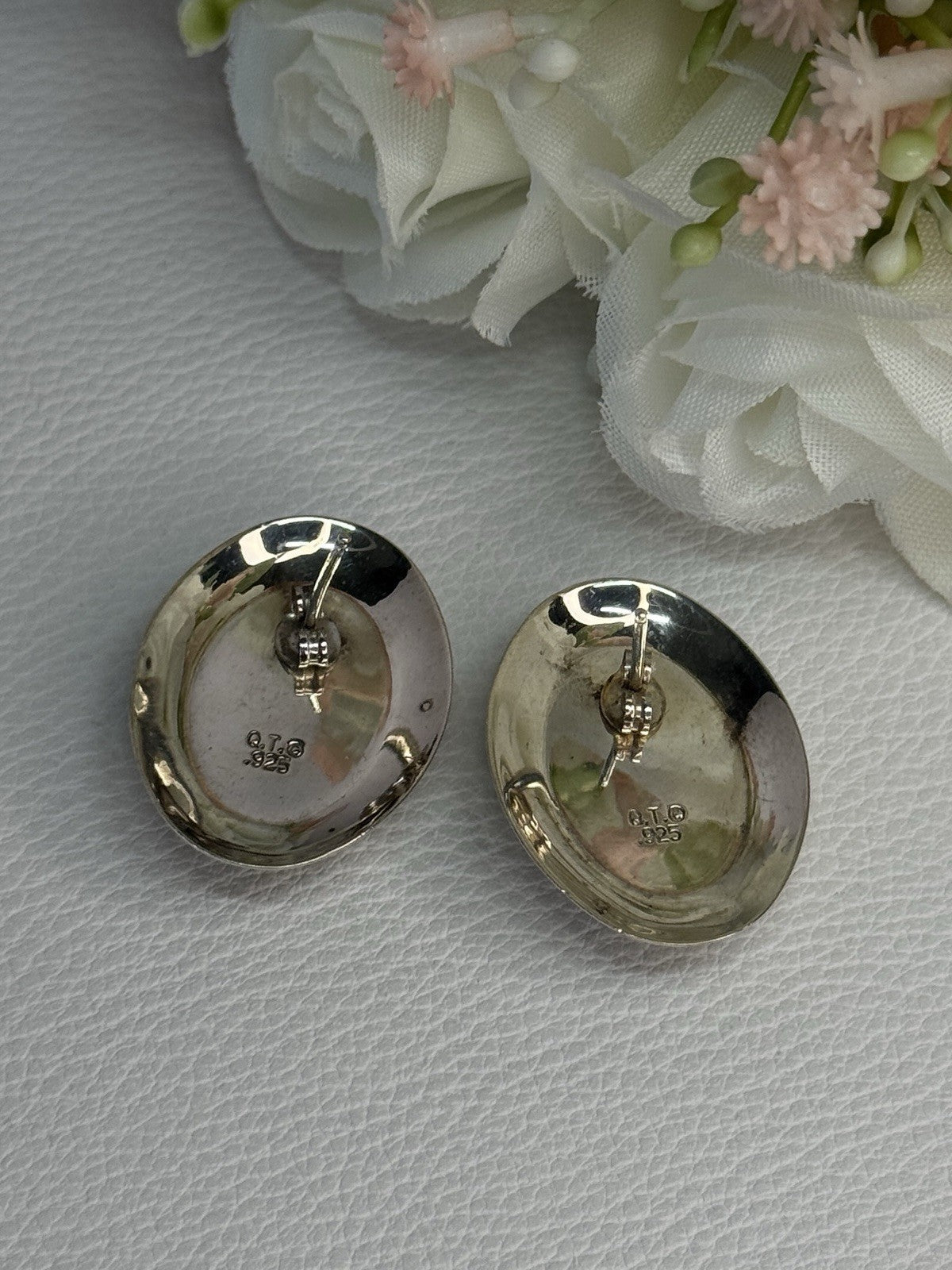Vintage 925 Sterling Silver Mabe Pearl Earrings Length 1.15 Inch