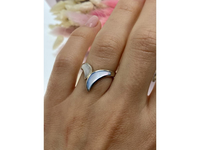 925 Sterling Silver Mother Of Pearl Ring Size 6