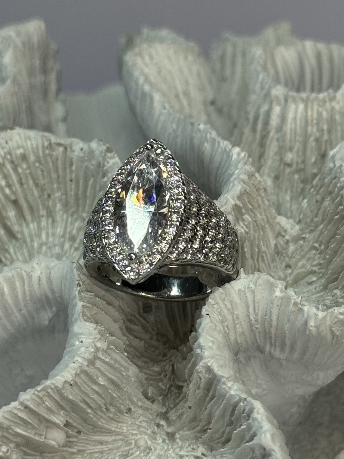 Shiny 925 Sterling Silver CZ Ring Size 6
