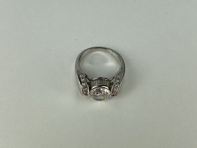 925 Sterling Silver CZ Ring Size 7