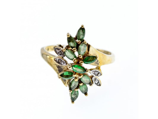 10K Yellow Gold Peridot & Diamonds Ring Size 8
