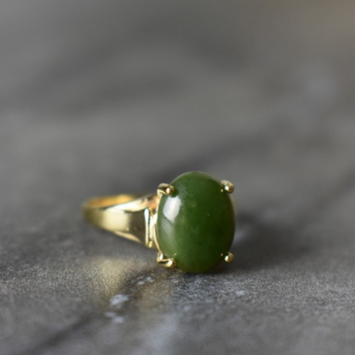 925 Sterling Silver Gold Plated Green Jade Ring Size 6.5