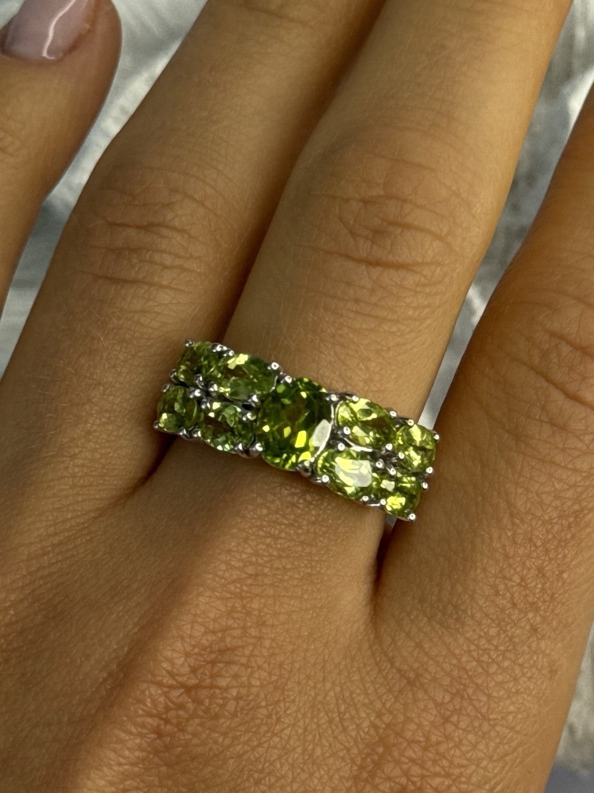 925 Sterling Silver Peridot Ring Size 8