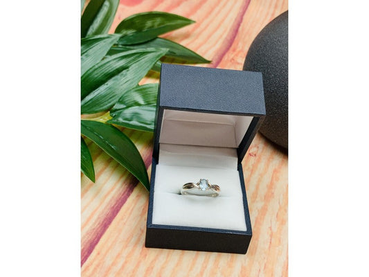 925 Sterling Silver Blue Spinel Classic Ring Size 8