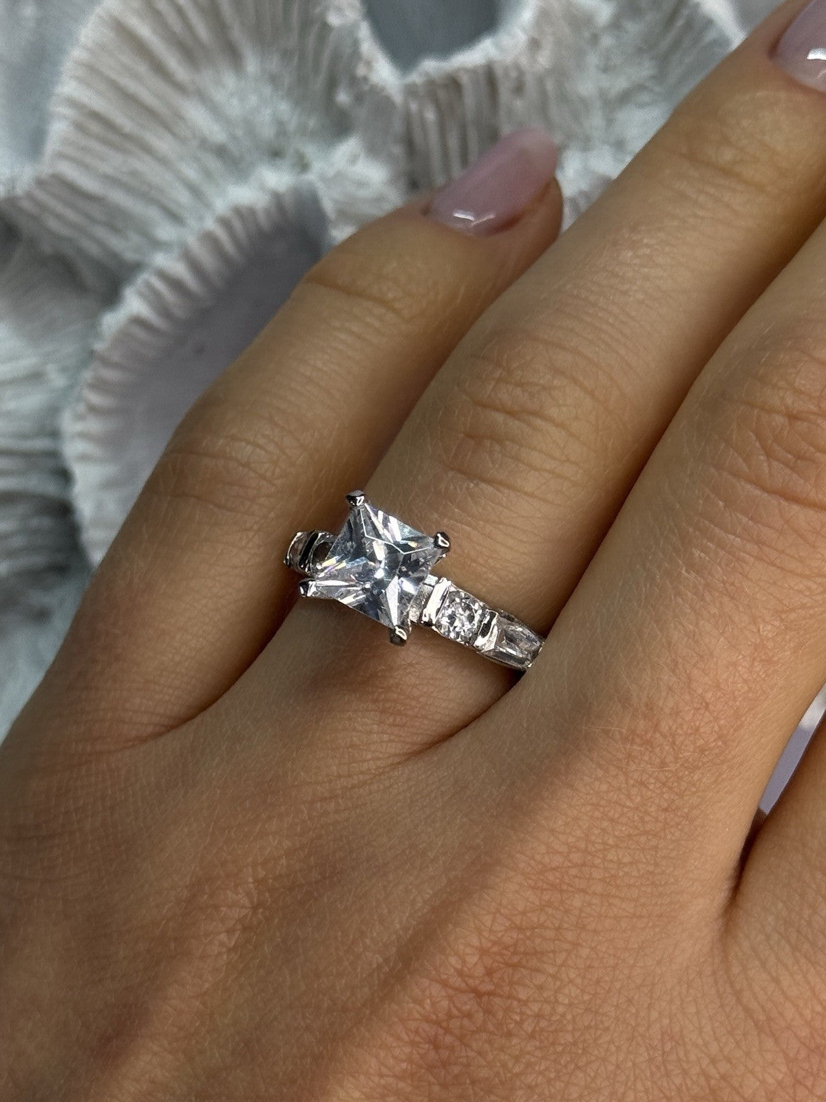 925 Sterling Silver CZ Ring Size 7.5