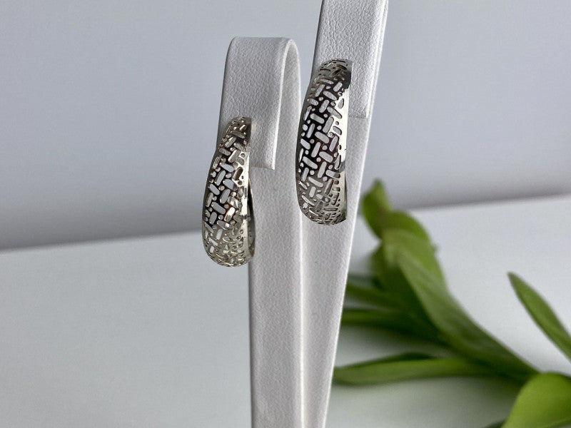 Classic Openwork Stud Earrings