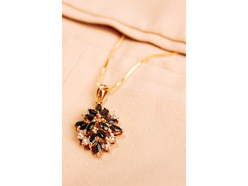 925 Sterling Silver Gold Plated Sappfires "Flower" Chain With Pendant