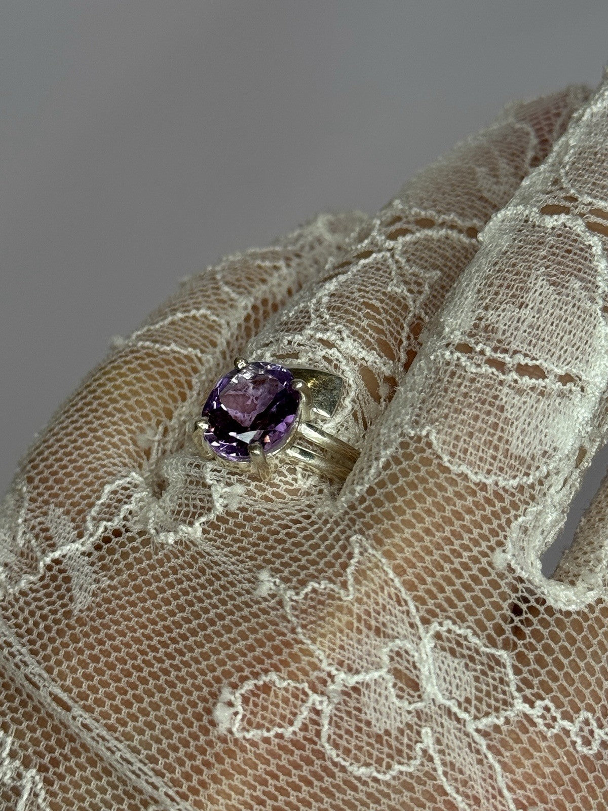 925 Sterling Silver Amethyst Ring Size 7.5