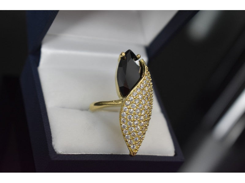 925 Sterling Silver Black Alpanite & CZ Ring Size 9