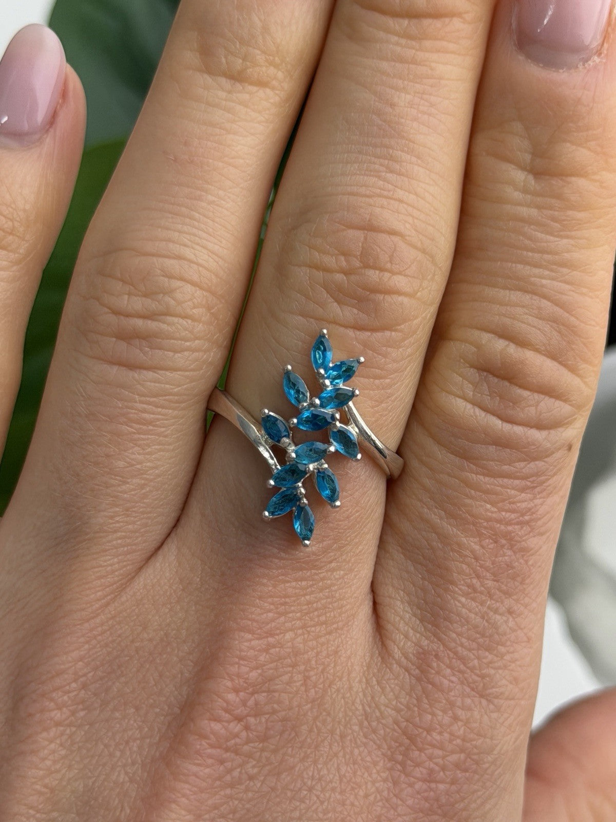 925 Sterling Silver Blue Topaz Ring Size 8