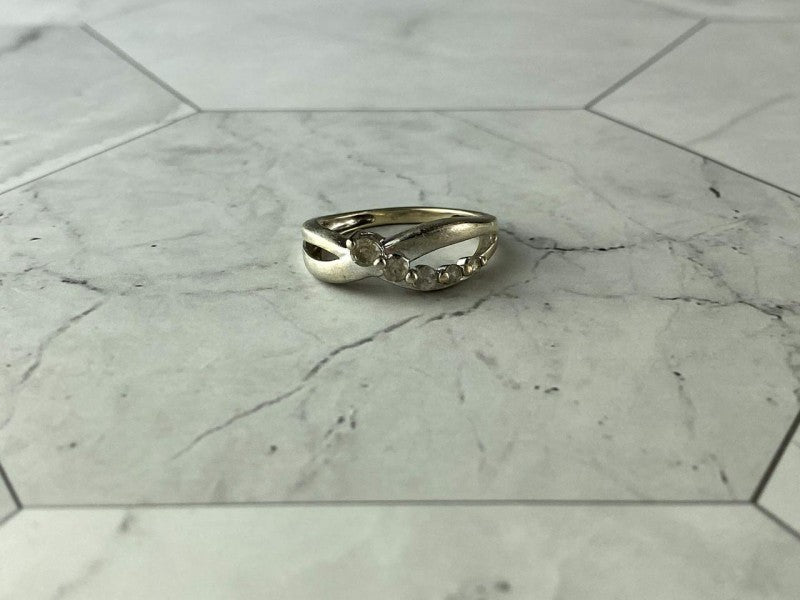 925 Sterling Silver White Topaz Ring Size 7