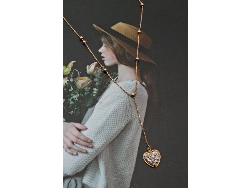 10K Yellow Gold Diamonds Heart Necklace