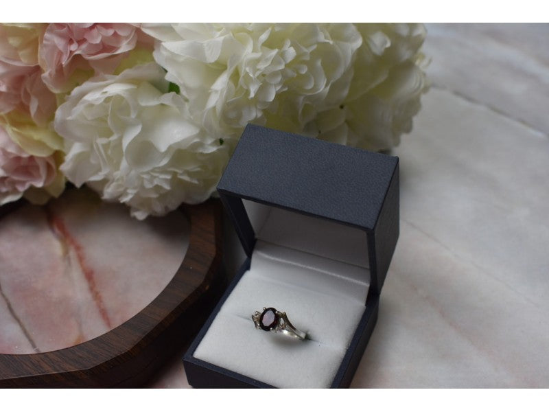 925 Sterling Silver Garnet & CZ Ring Size 6