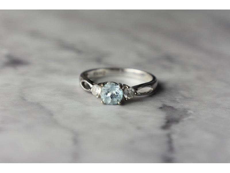 925 Sterling Silver Blue Spinel and CZ Ring Size 7.5