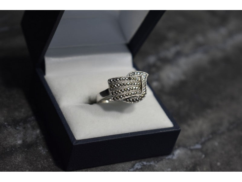 925 Sterling Silver Marcasites Ring Size 5.5