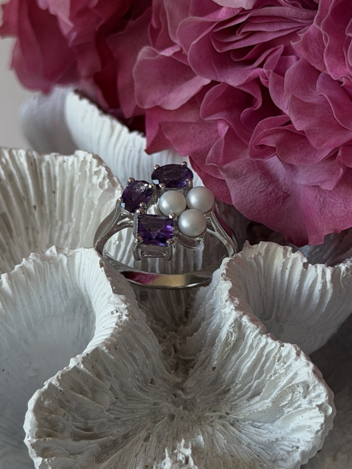 925 Sterling Silver Amethyst & Pearl Ring Size 8