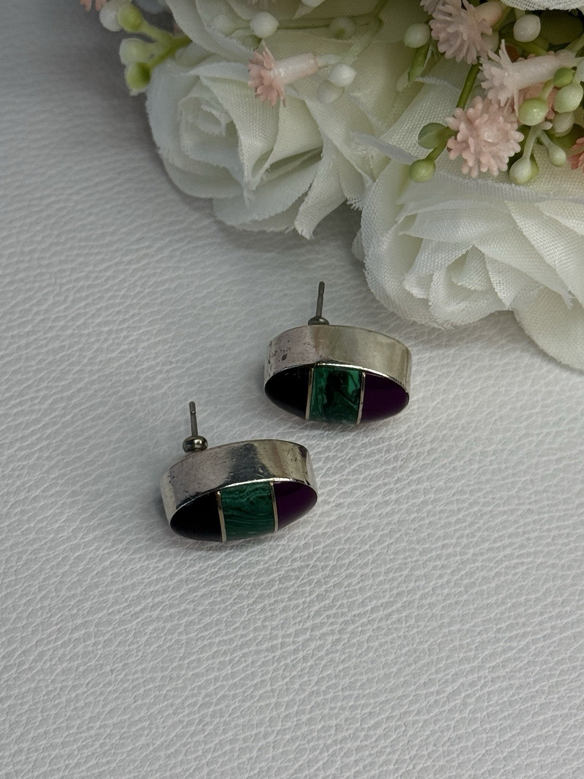 Vintage 925 Sterling Silver Onyx Malachite Agate Earrings Length 0.75 Inch