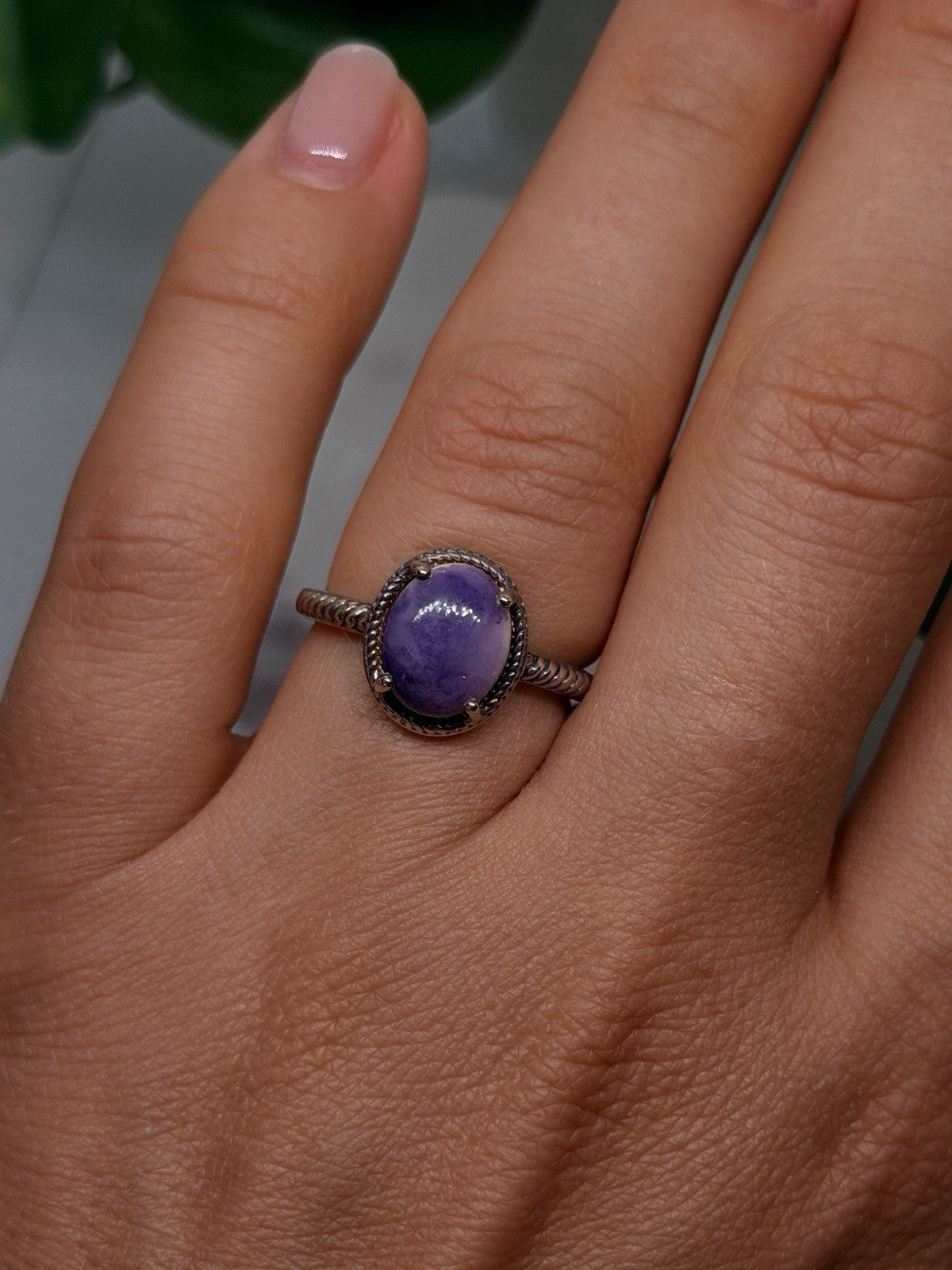 925 Sterling Silver Oval Purple Charoite Rope-Bezel Ring Size 7