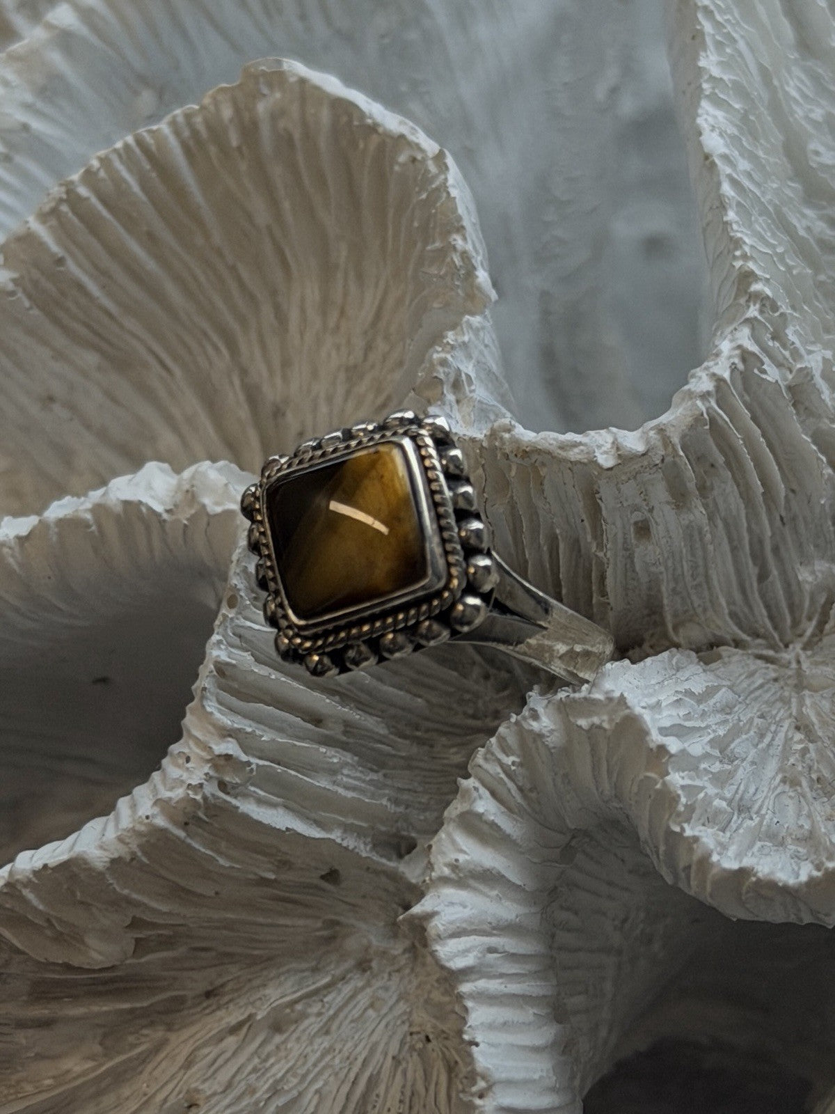 Vintage 925 Sterling Silver Tigers Eye Gemstone Ring Size 9