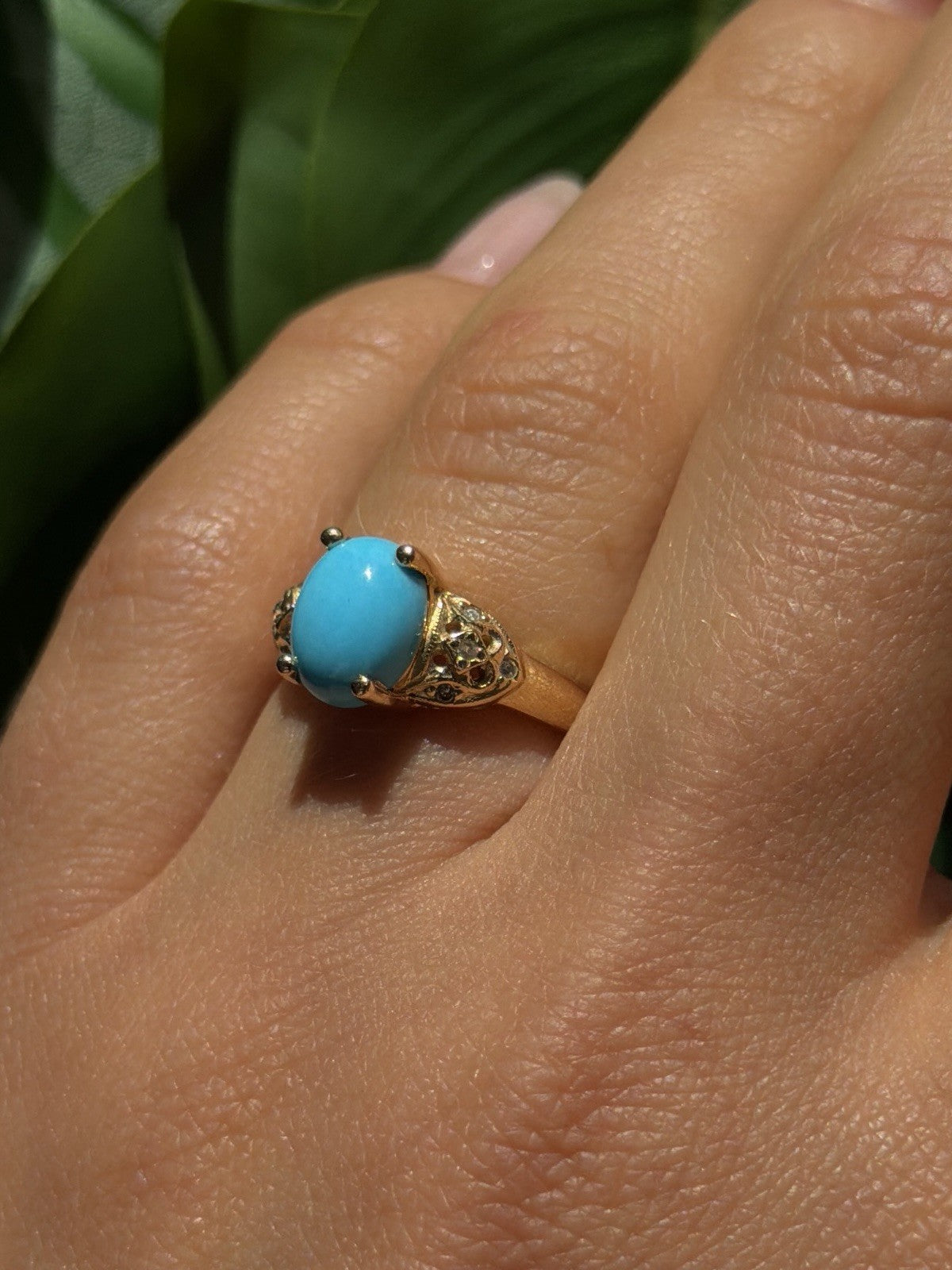 14K Yellow Gold Blue Oval Turquoise & Diamond Ring Size 6