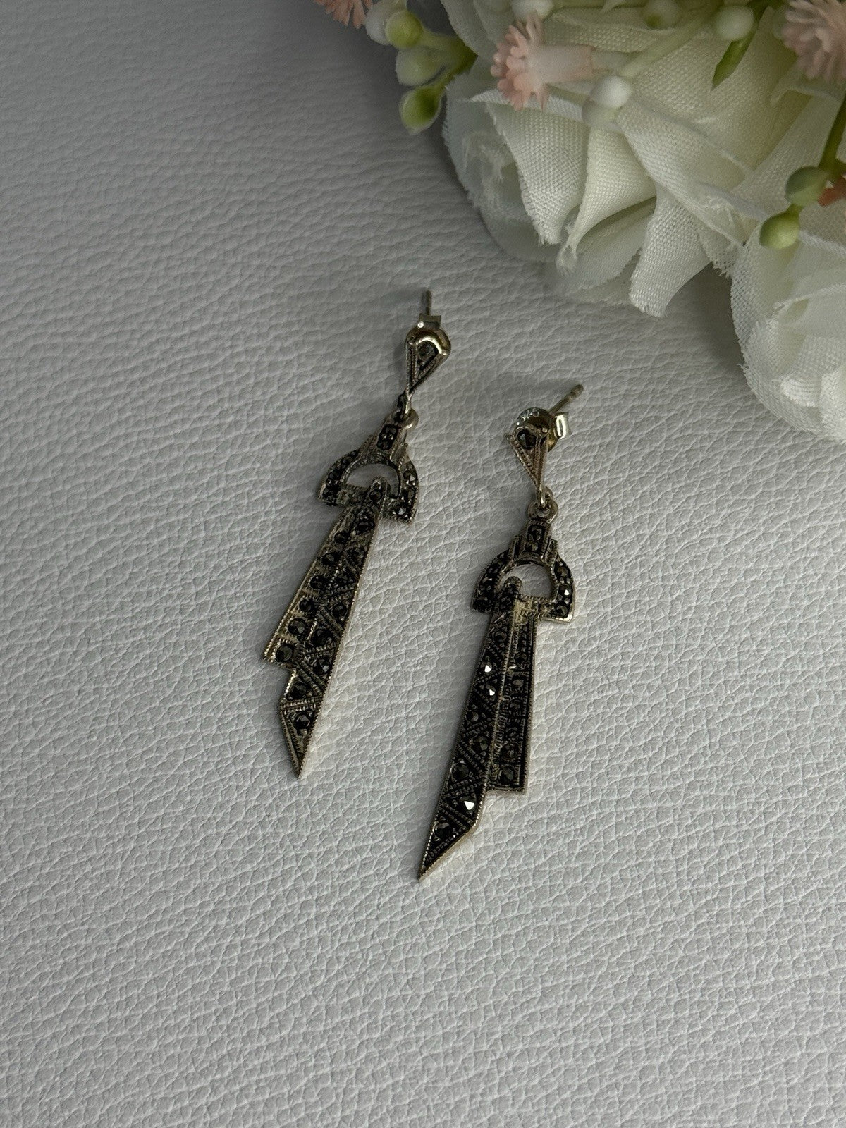 Elegant 925 Sterling Silver Marcasite Earrings Length 1.80 Inch
