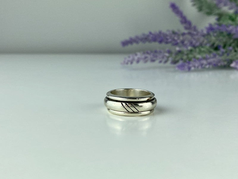 925 Sterling Silver "Spinner" Ring Size 6.5