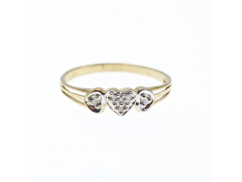 10K Yellow Gold Diamonds "Heart" Ring Size 7