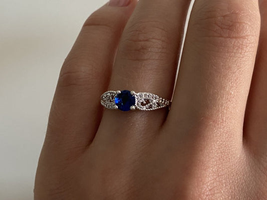 925 Sterling Silver Blue & White CZ Ring Size 7