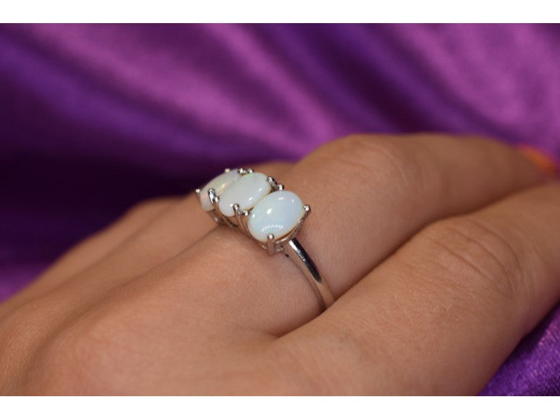 925 Sterling Silver Opal Ring Size 9