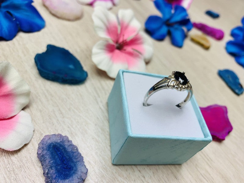925 Sterling Silver Dark Blue Spinel Ring Size 6.5