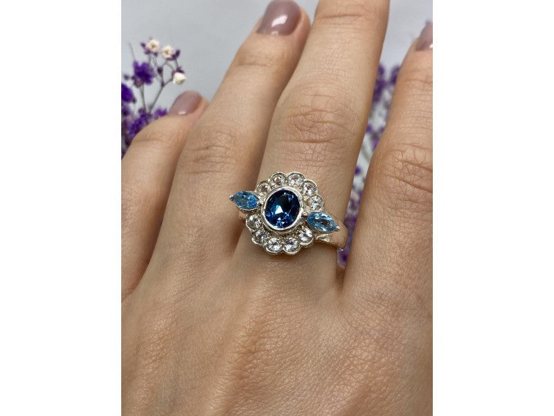 925 Sterling Silver Aquamarine & Goshenite Ring Size 9