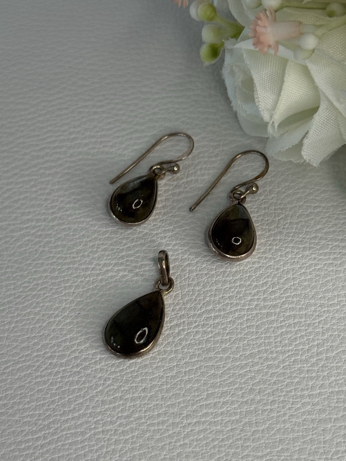 925 Sterling Silver Quartz Earrings & Pendant Set