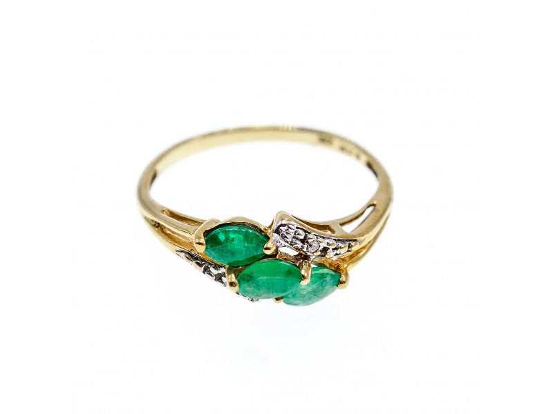 10K Yellow Gold Emerald & Diamonds Ring Size 6.75