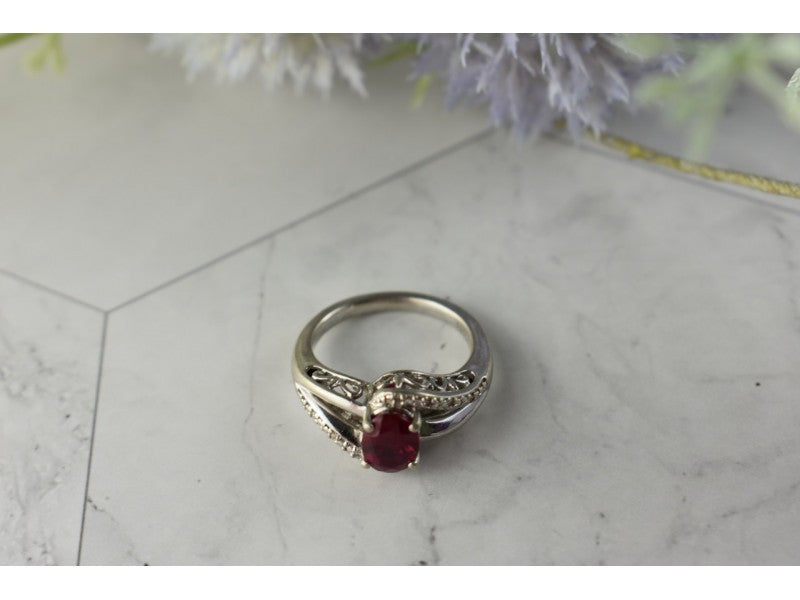 925 Sterling Silver Pink Topaz & Diamonds Ring Size 6