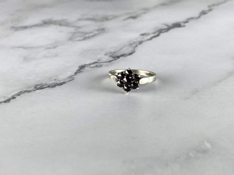 925 Sterling Silver Almandine "Flower" Ring Size 7