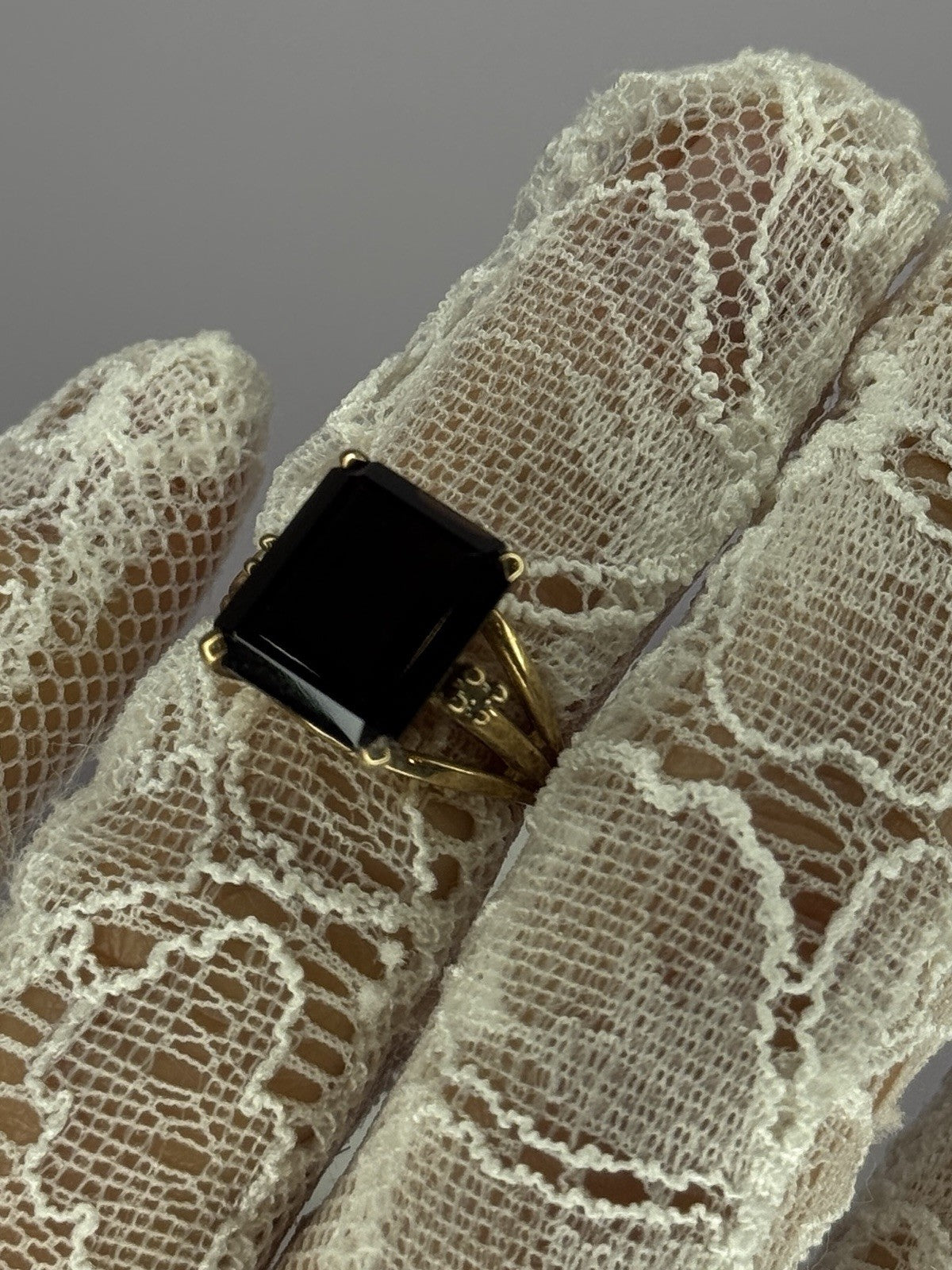 10K Yellow Gold Brown Tourmaline & Diamonds Ring Size 6