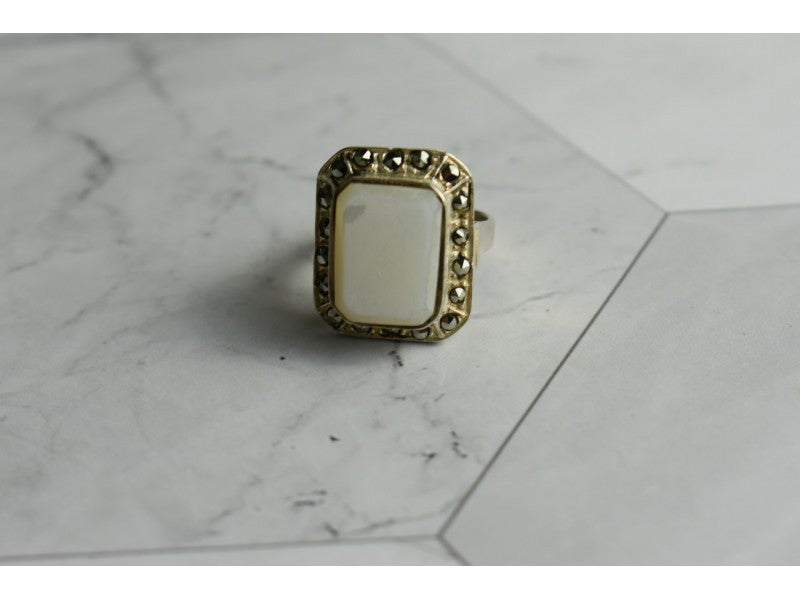 925 Sterling Silver Mother Of Pearl & Marcasites Ring Size 6.5