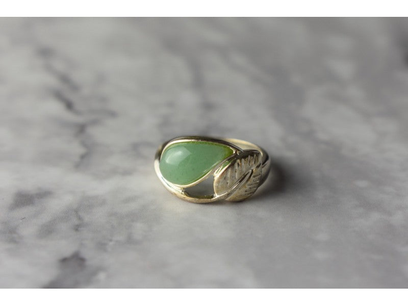 925 Sterling Silver Green Nephrite (Jade) Ring Size 6.5