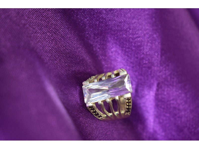 925 Sterling Silver CZ & Marcasites Ring Size 6.5