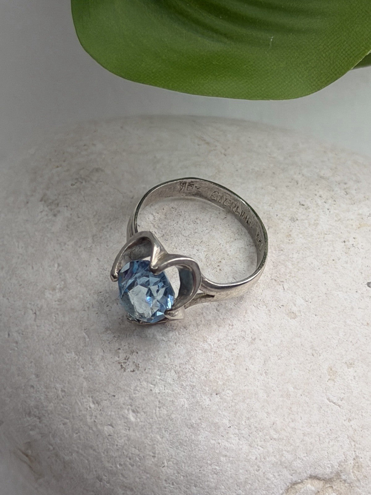 925 Sterling Silver Blue Topaz Ring Size 7.5