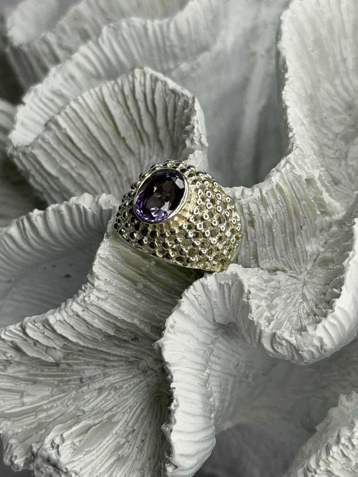 Elegant Design 925 Sterling Silver Amethyst Ring Size 6