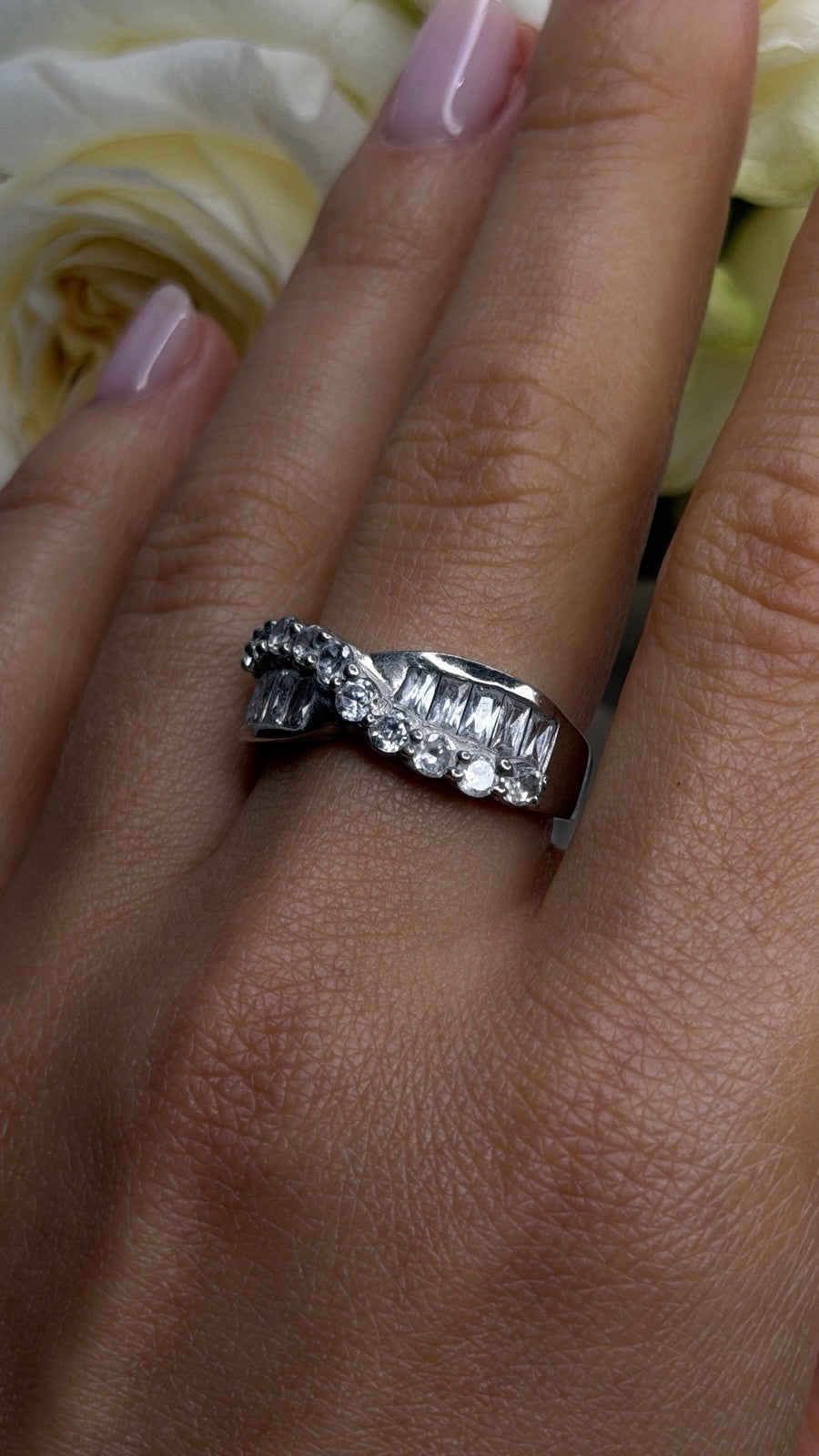 Wave Vintage Band 925 Sterling Silver Cz Ring Size 8.5