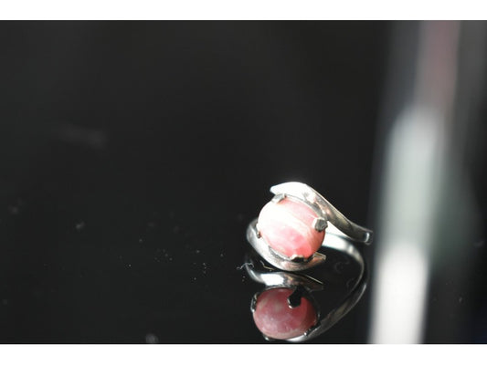 925 Sterling Silver Pink Agate Ring Size 6.5