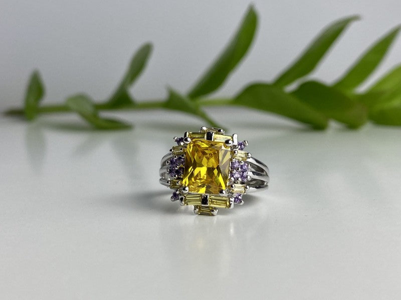 925 Sterling Silver Yellow & Purple CZ Ring Size 7