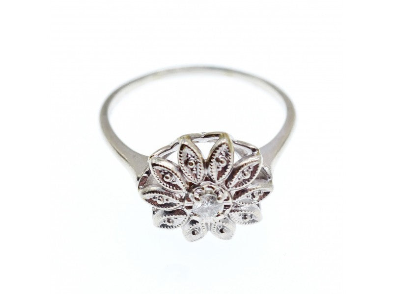 14K White Gold Diamond 0.1 ct "Flower" Ring Size 8.5