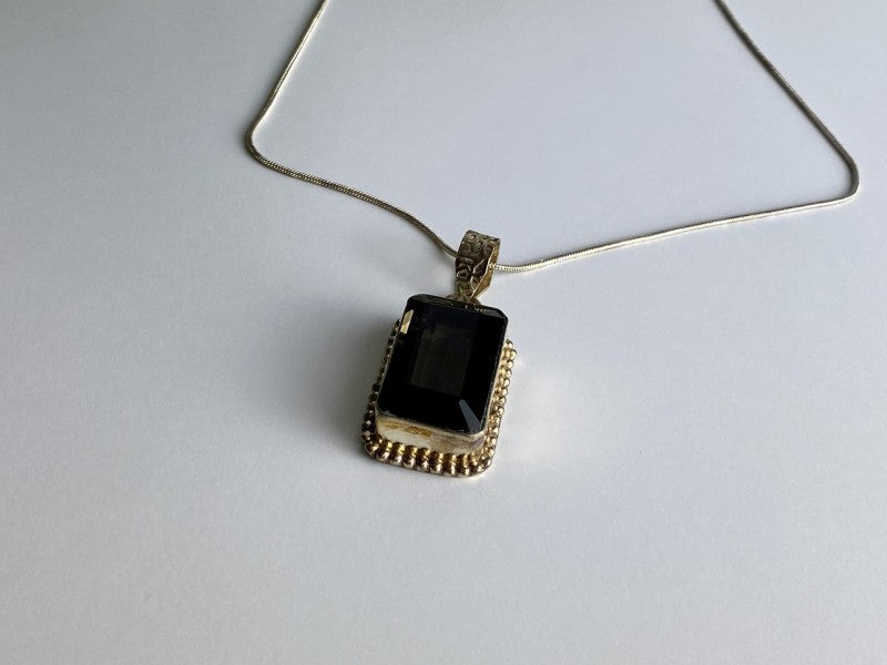 Vintage Chain with Pendant Jewelry Glass