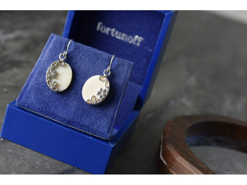 925 Sterling Silver Mother OF Pearl Earrings