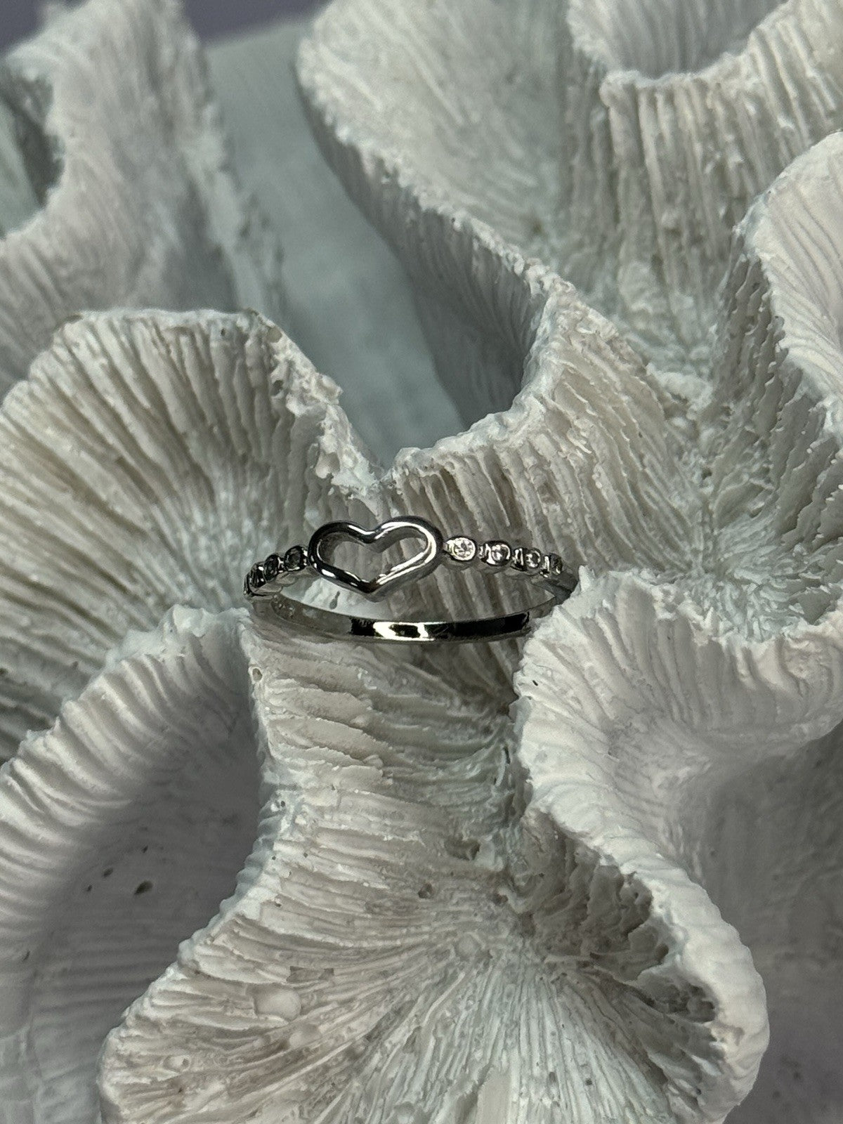 925 Sterling Silver CZ Heart Ring Size 8