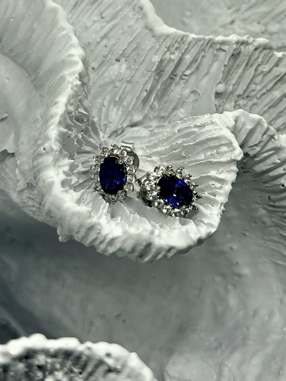 Beautiful 925 Sterling Silver Blue Sapphire & Cz Stud Earrings