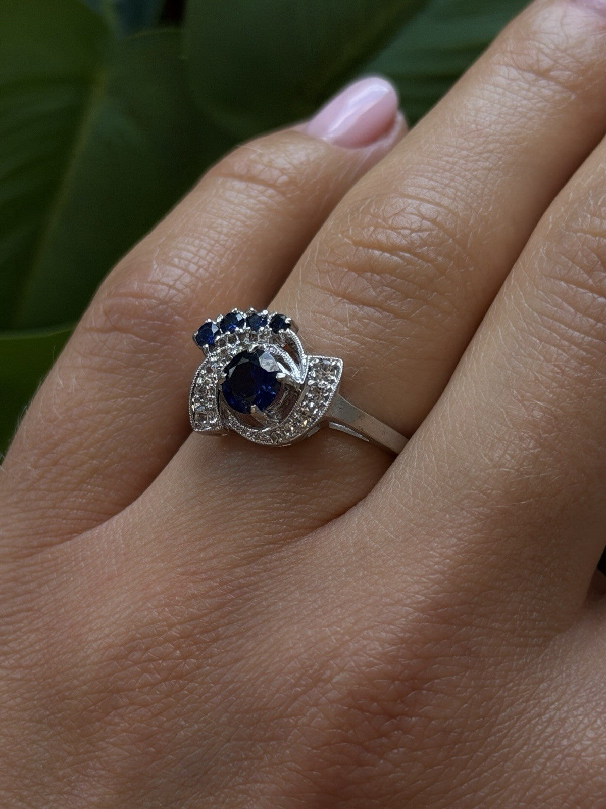 10K White Gold Blue & White Sapphire Cocktail Floral Ring Size 6.5